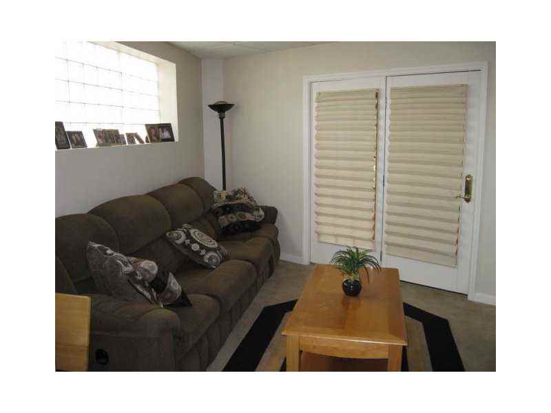 514 4th St #A - Photo 2 of 21