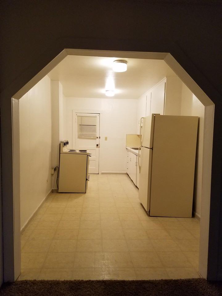 593 14th St #593 - Photo 3 of 17