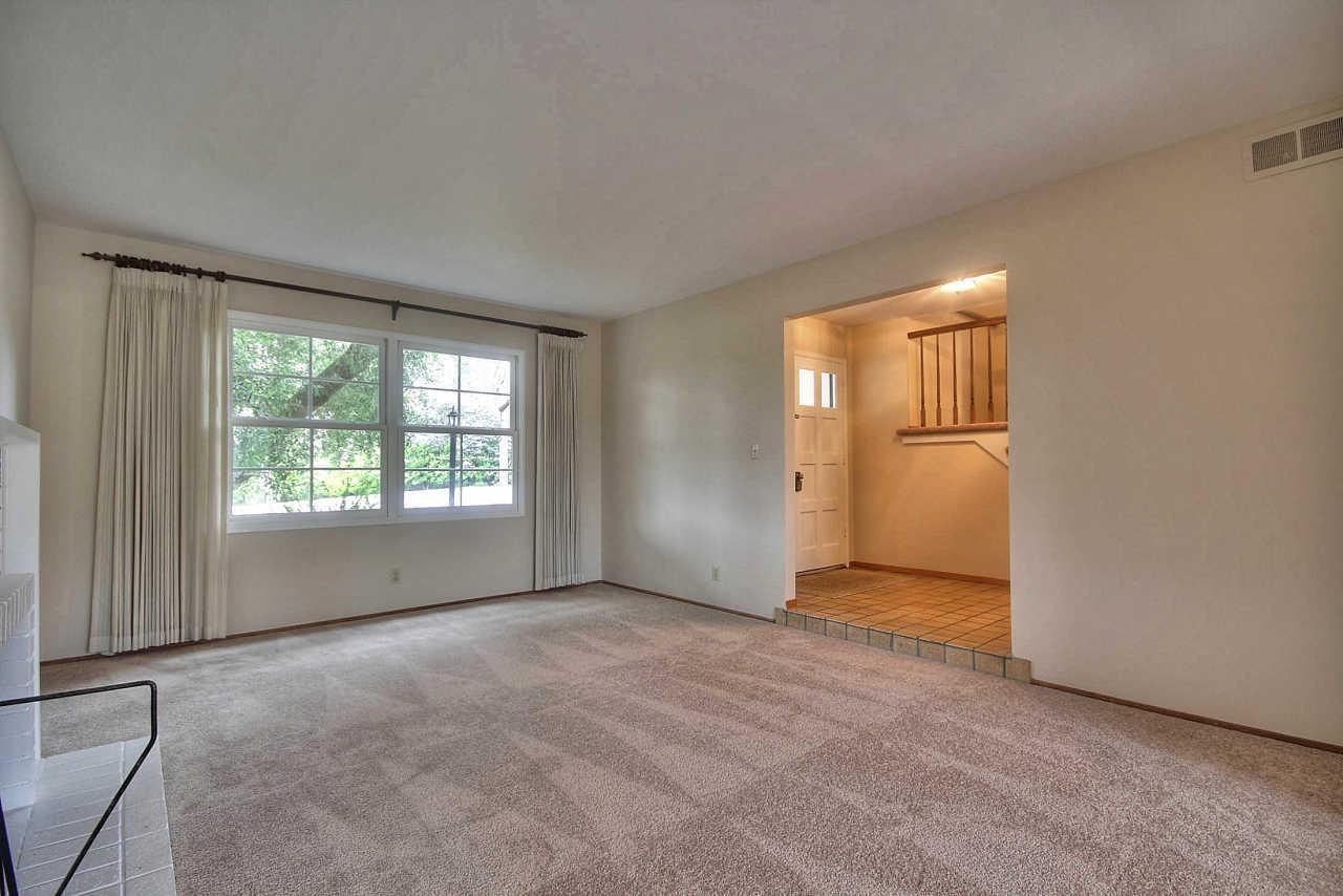 2518 Albright Way - Photo 3 of 21