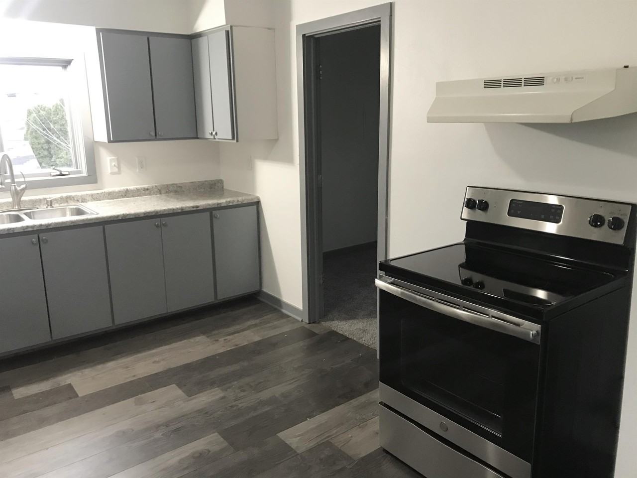 1613 Maryland Ave #2 - Photo 3 of 10