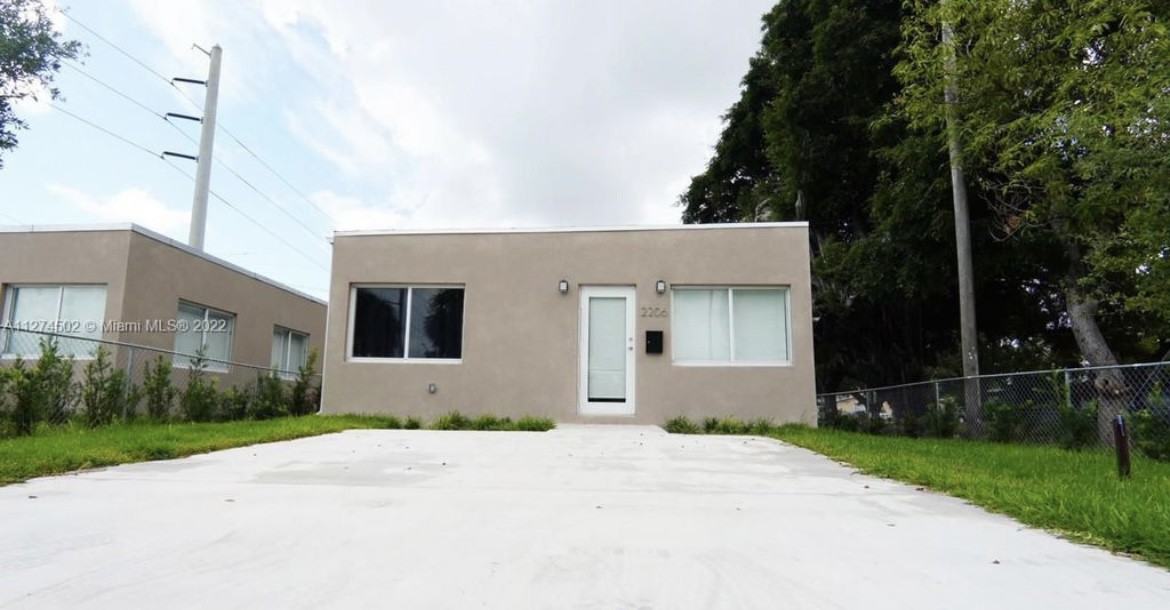 2206 Simms St - Photo 3 of 10