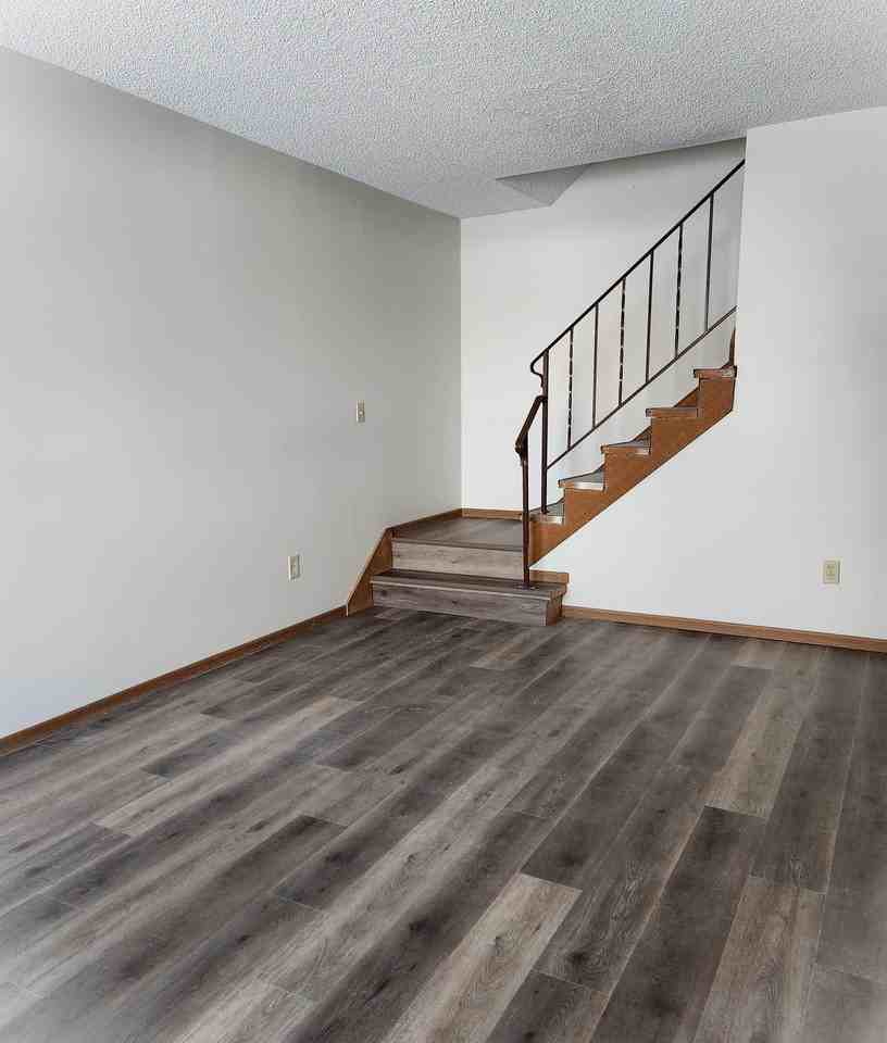 5655 Brandlwood Ct #72 - Photo 4 of 9