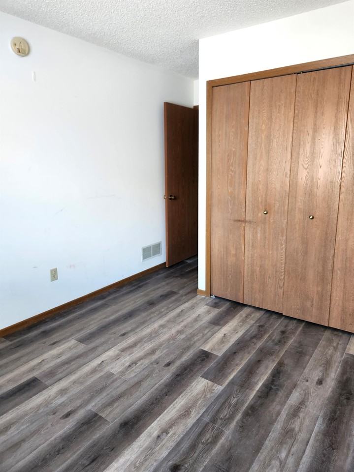 5655 Brandlwood Ct #72 - Photo 7 of 9