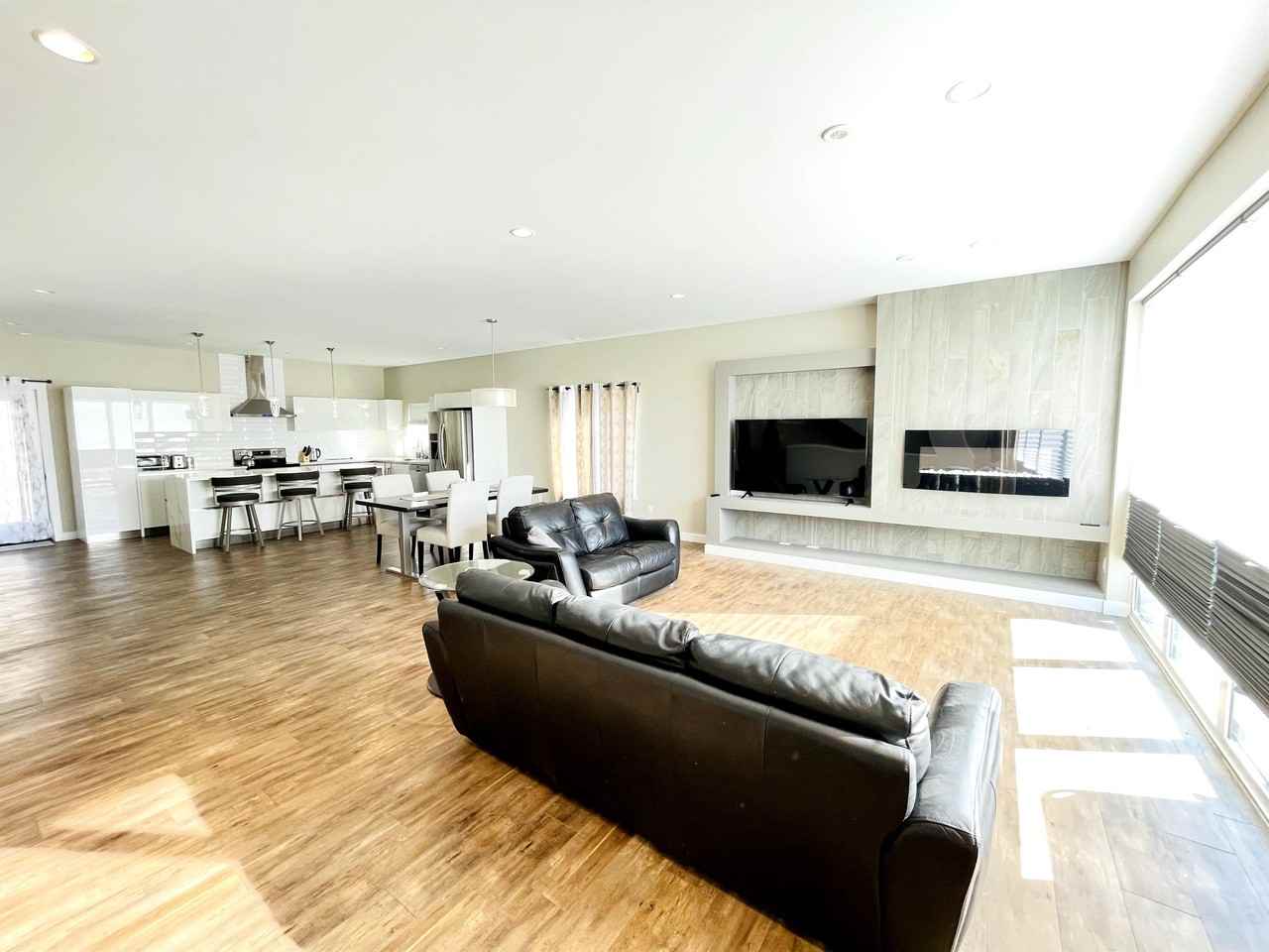 850 Taché Ave #1 - Photo 2 of 24