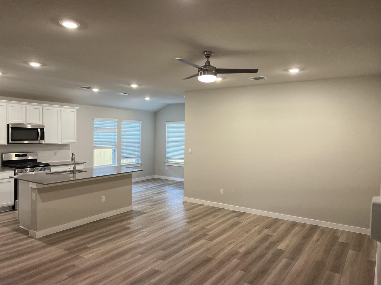 416 Coda Xing #1 - Photo 3 of 11