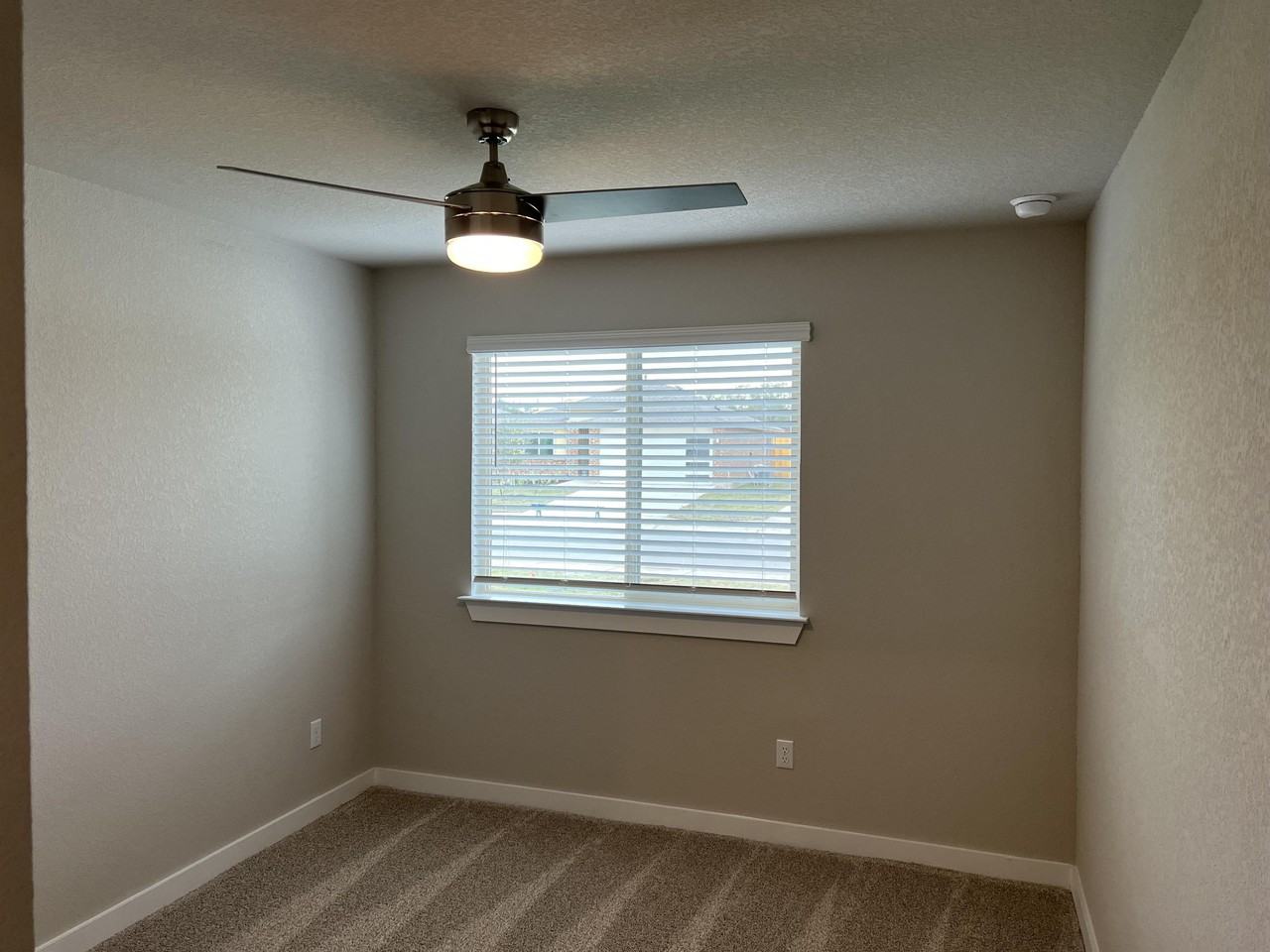 416 Coda Xing #1 - Photo 4 of 11