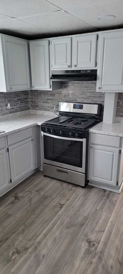 16 Hawk St - Photo 2 of 7