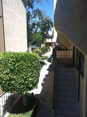 2254 N Gaviota Ave #39 - Photo 2 of 26