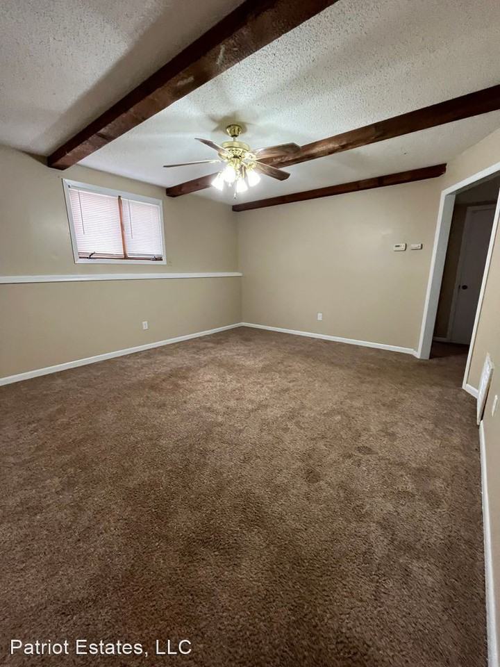 1511-1521 W. Ash - Photo 2 of 19