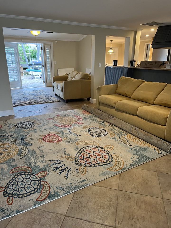 3811 Emerald Ave - Photo 3 of 6