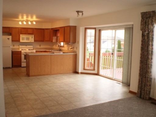 218 Edson St - Photo 2 of 6