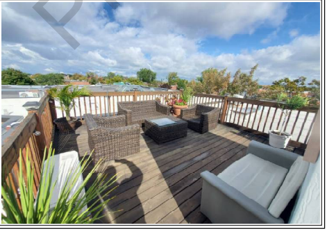 Hutchison - Photo 2 of 9