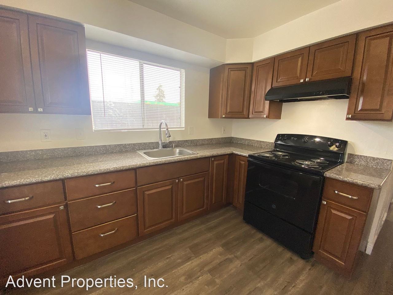 8333 International Blvd - Photo 2 of 17