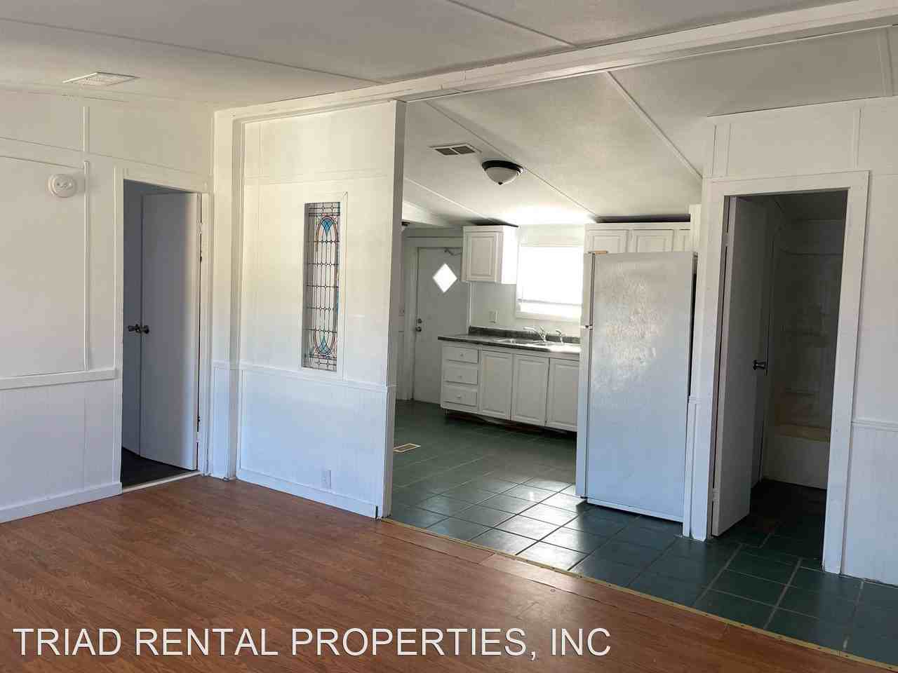 215 Sandy Valley Dr - Photo 2 of 14