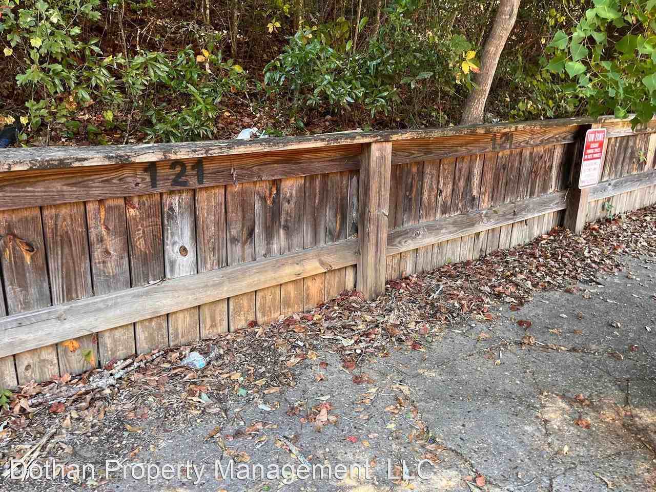 121 Candlebrook Dr - Photo 2 of 12