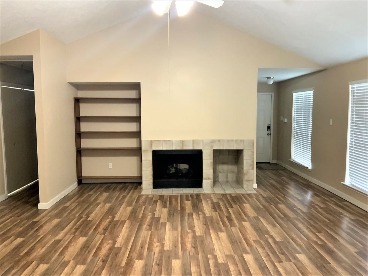 7338 Camino Verde Dr - Photo 3 of 11