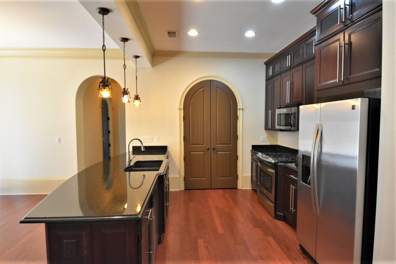 417 Falling Water Ave - Photo 3 of 14