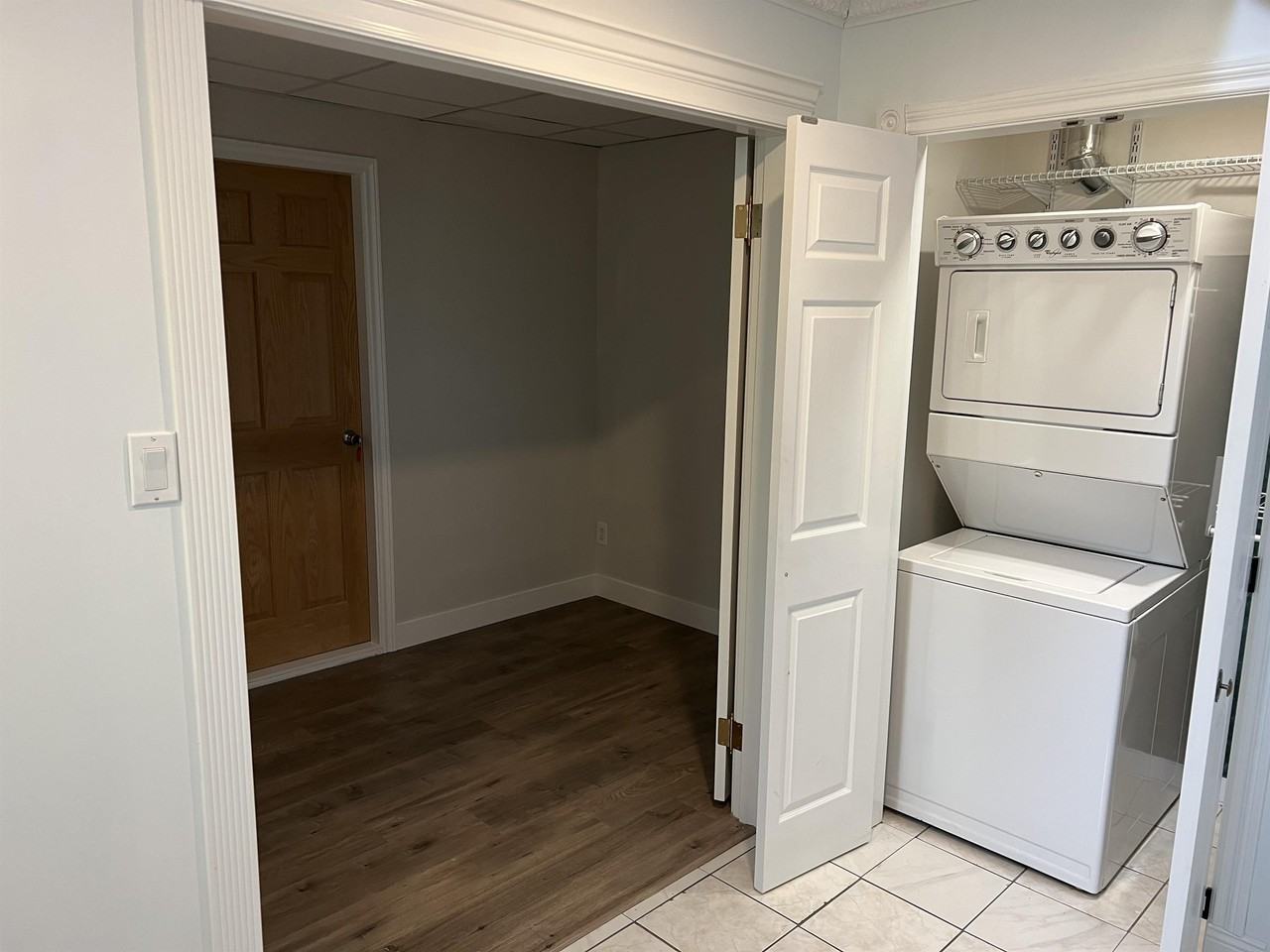 2309 Golden Meadows Cres - Photo 2 of 31