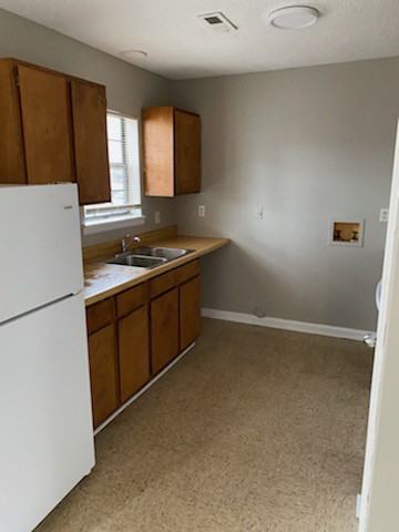 130 W 3rd St #4 - Photo 3 of 6