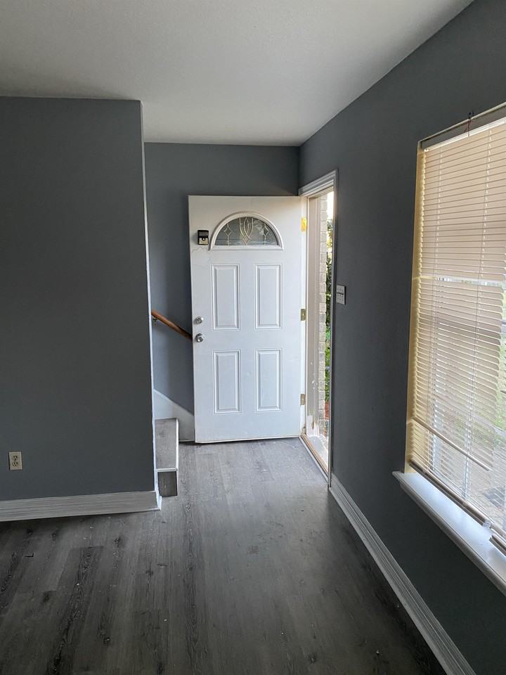 312 Rice St #B - Photo 6 of 16