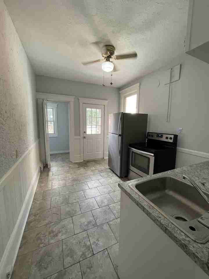 62 Holton Ave S - Photo 3 of 8