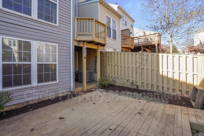 45618 Iron Horse Ter - Photo 3 of 30