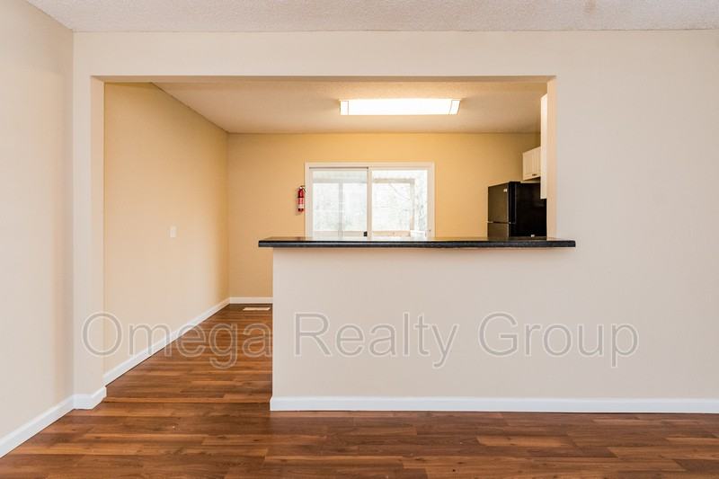 204 Connie St - Photo 7 of 26