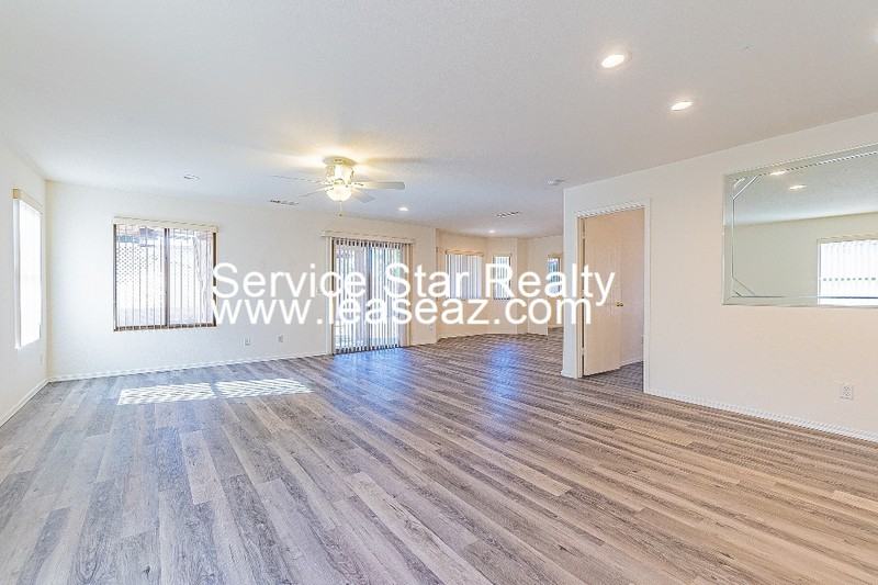 16456 N 137th Dr - Photo 4 of 44