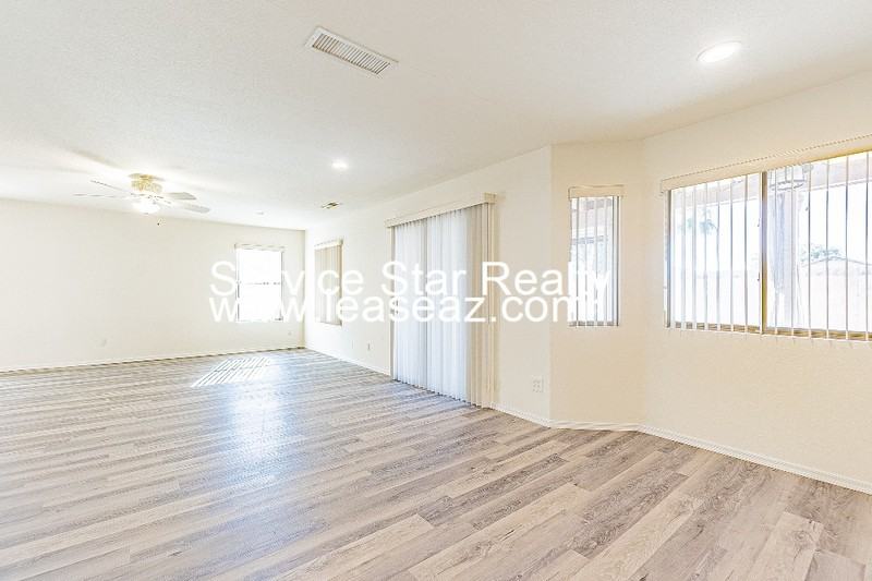 16456 N 137th Dr - Photo 6 of 44