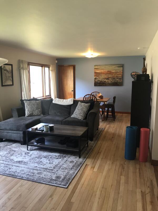 19 Pioneer Ave - Photo 3 of 10