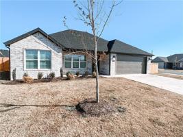 featured image of 1052 Hampton St