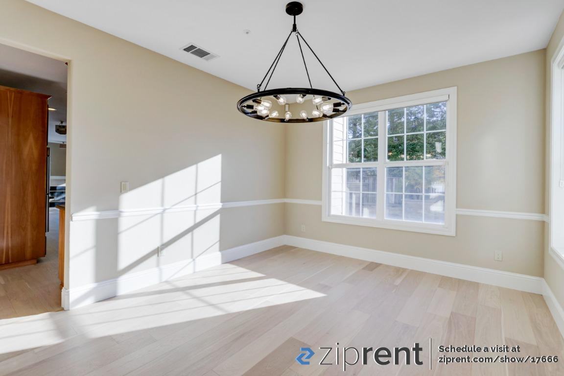8 Copper Hill Way - Photo 3 of 22