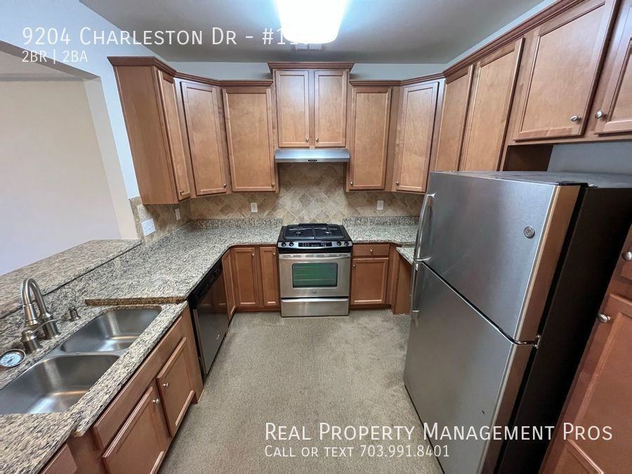 9204 Charleston Dr #110 - Photo 2 of 30