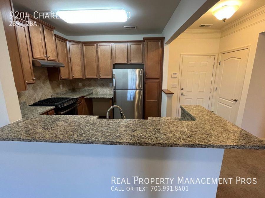 9204 Charleston Dr #110 - Photo 3 of 30