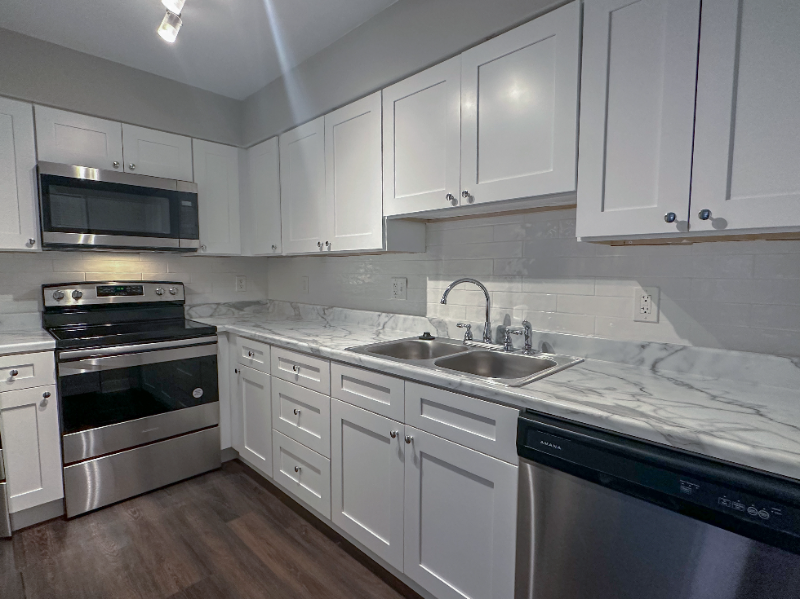 5157 Waterman Blvd #A - Photo 4 of 12