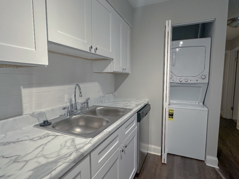 5157 Waterman Blvd #A - Photo 6 of 12