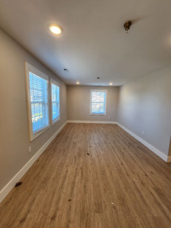 19 N American Dr #19 - Photo 2 of 26
