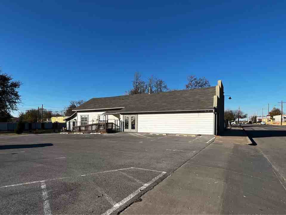 1020 N Peoria Ave #1 - Photo 2 of 10