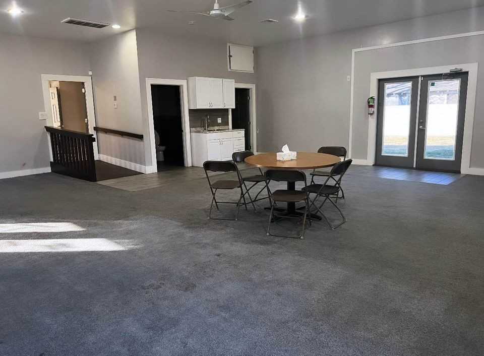 1020 N Peoria Ave #1 - Photo 3 of 10