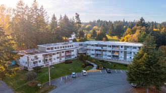 Lynburn Oceanview Manor - Photo 1 of 1