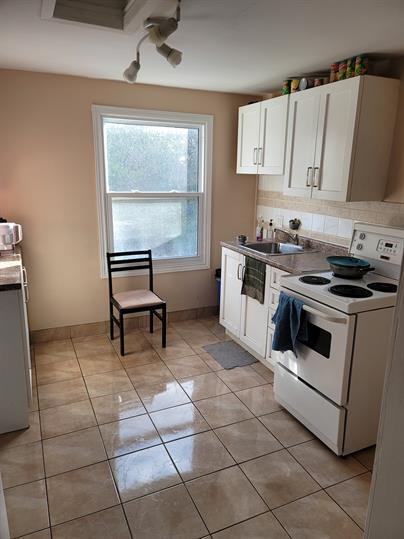 WALLACE STREET (629) - Photo 3 of 12