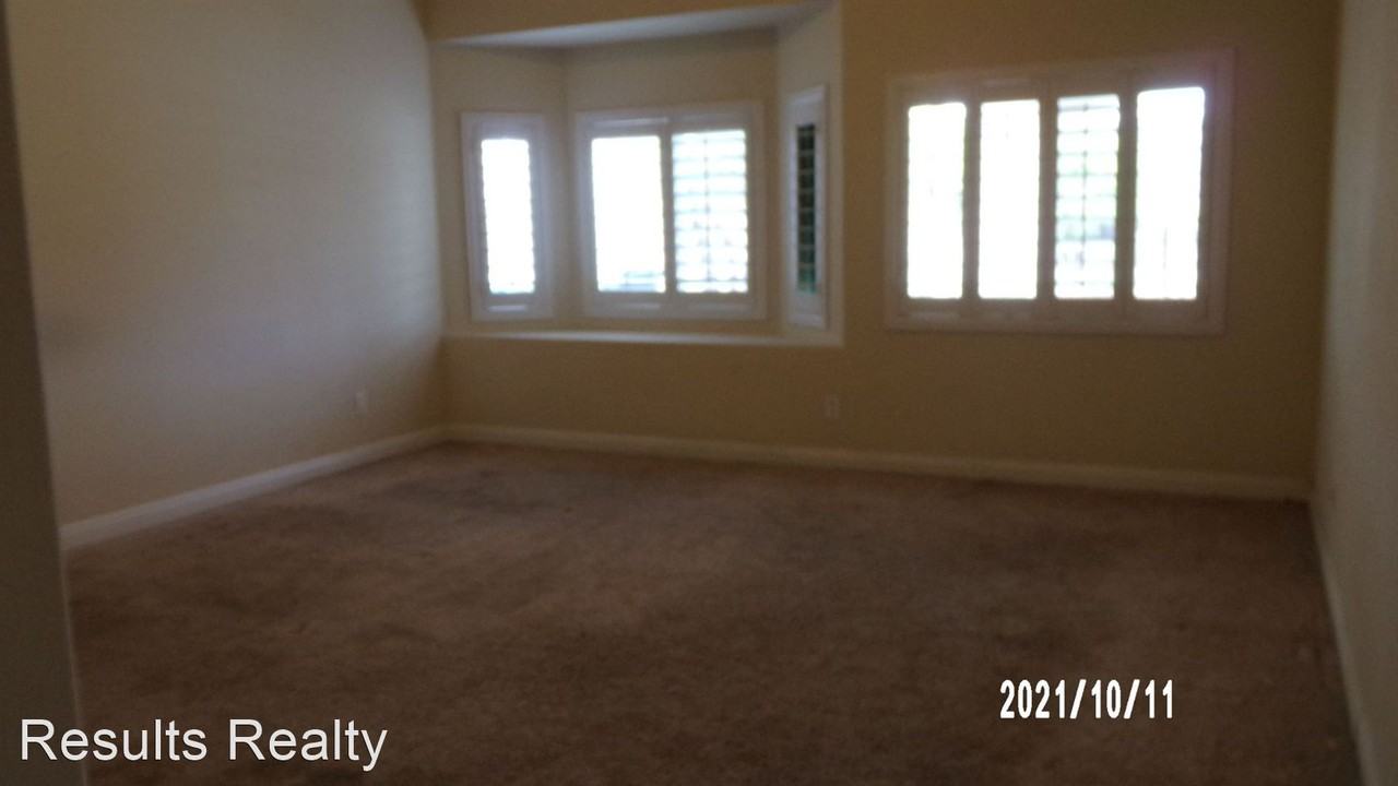 2216 Dogwood Ranch Ave - Photo 2 of 12