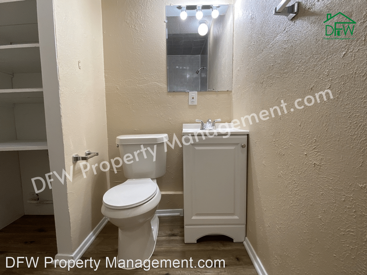 1526 Daniel Dr - Photo 3 of 15