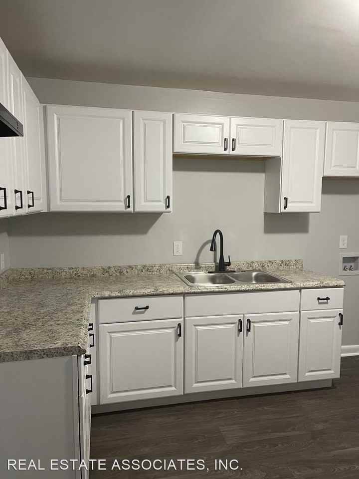 2211 Morehead Avenue - Photo 3 of 10