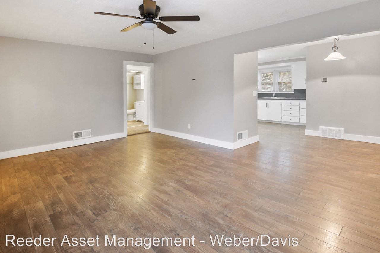 1425 Cahoon St - Photo 3 of 20