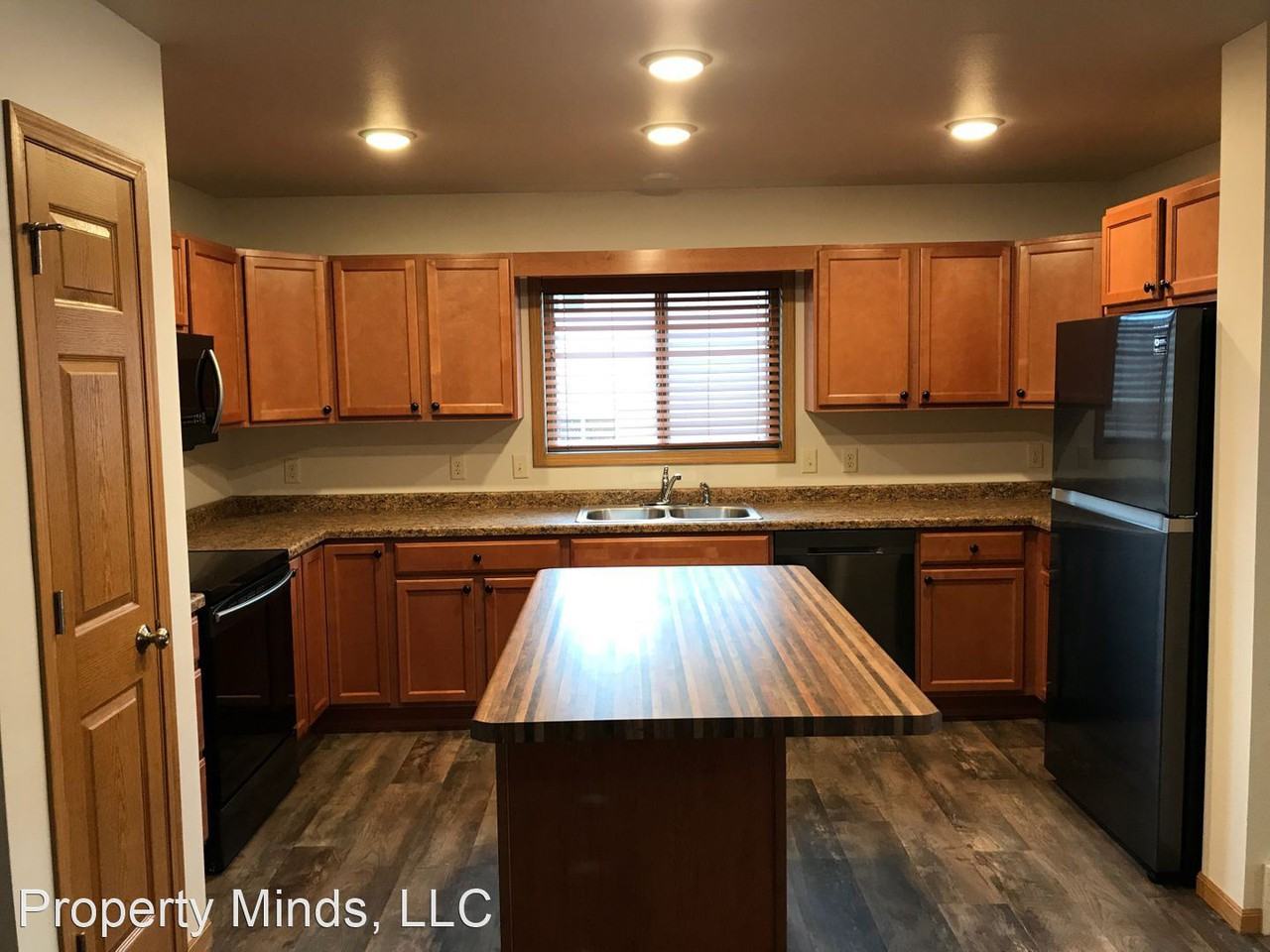 Arthur St. - Photo 3 of 18