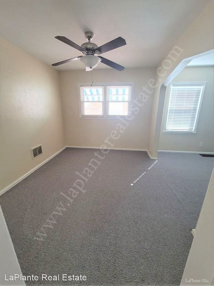 3414 Wyckliffe Parkway - Photo 3 of 12