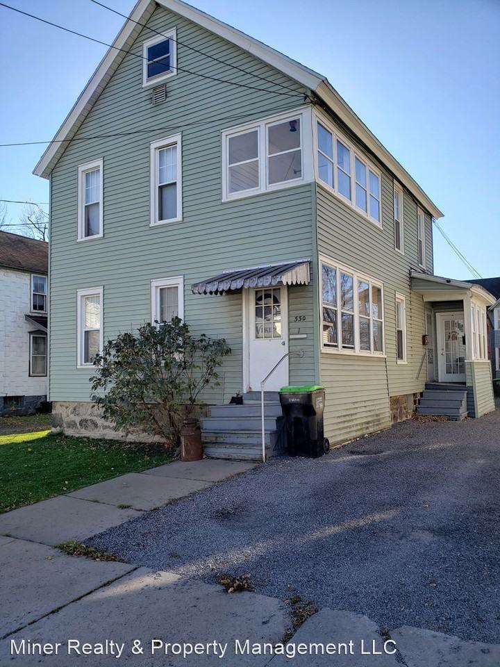 330 King St - Photo 2 of 7