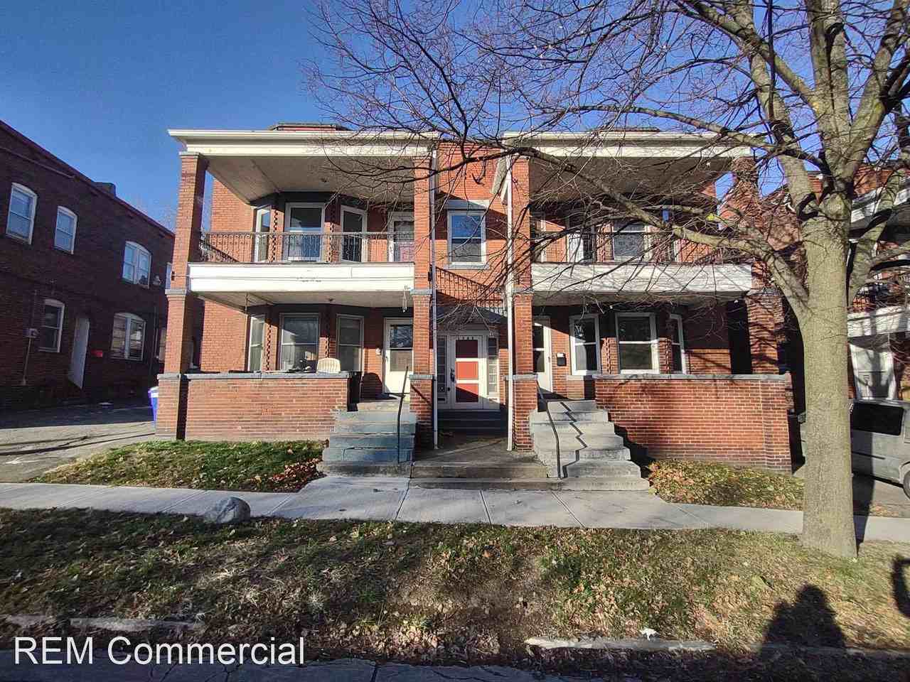 1386 1390 W 91st Street Apartments in Edgewater, Cleveland, OH 44102