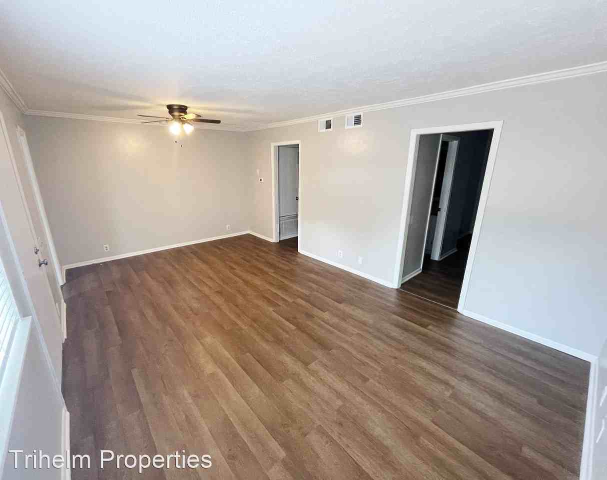 316 Lakebend Dr - Photo 3 of 12